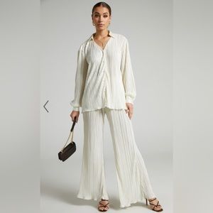 Showpo Beca Plisse Flared Pant - Cream